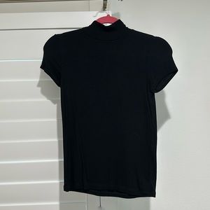 NWOT turtle neck short sleeve top